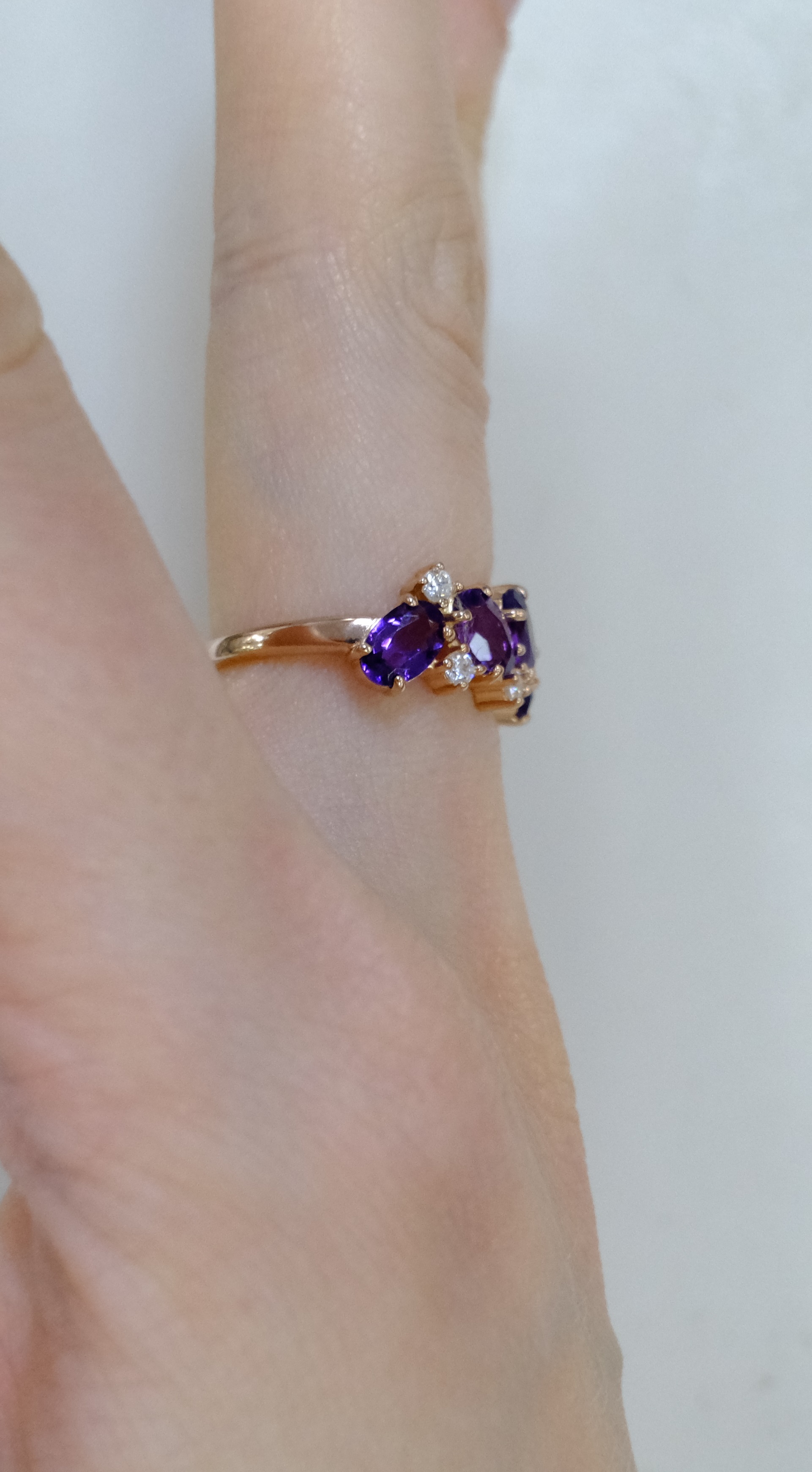 Серебряное кольцо с аметистами